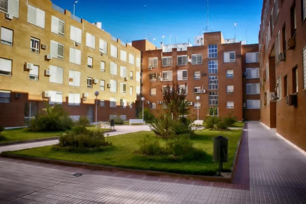 Home@Porvenir Vft/Se/03555 Sevilla Eksteriør bilde